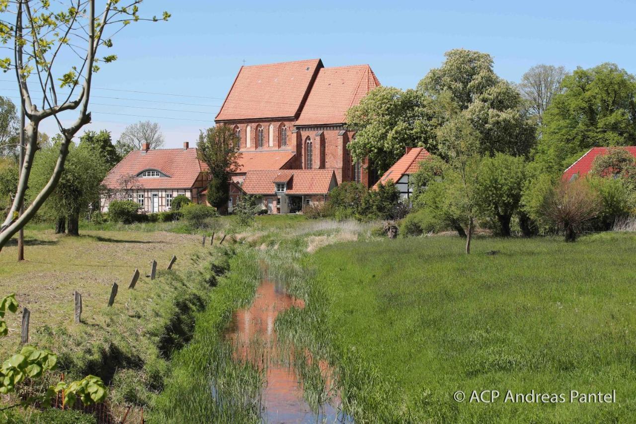 Apartment Im Art.Quartier Velgast ภายนอก รูปภาพ